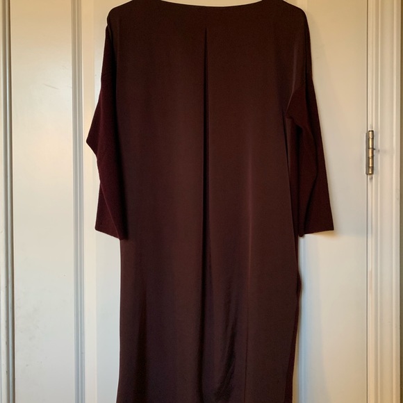 Maroon Fitted Dress - Picture 4 of 7